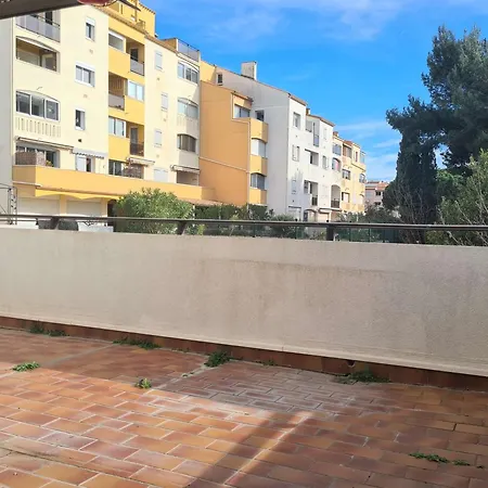 Bel Climatise Avec Terrasse, Piscine Et Garage A 300m De La Plage Du Mole. - Fr-1-249-400 * Agde